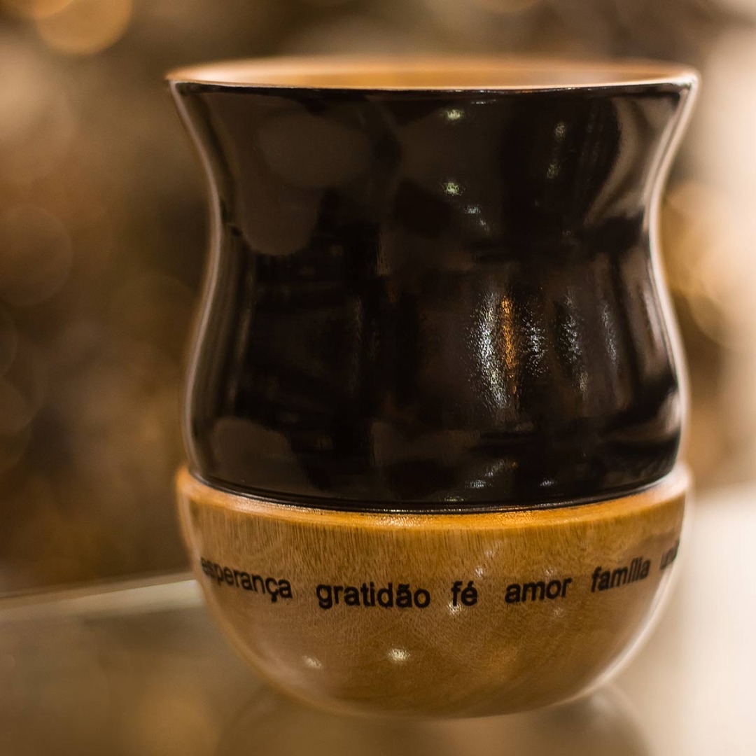 Imagem CUIA DE MADEIRA IMBUIA PRETA PREMIUM PERSONALIZADA: palavras